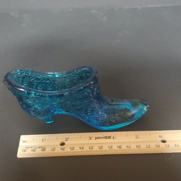 Vtg Fenton Colonial Blue Daisy And Button Glass Shoe - Picture 4 of 4